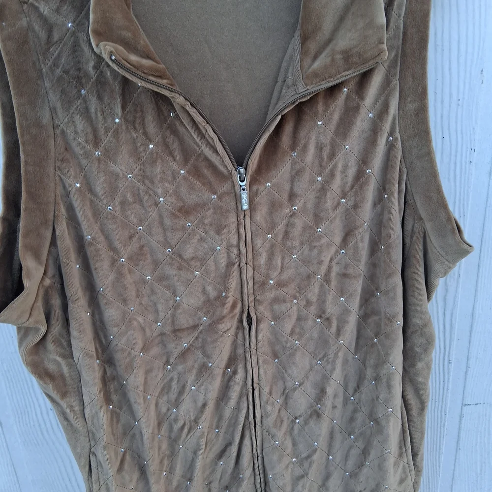 Quacker Factory Tan Top - Picture 1 of 3